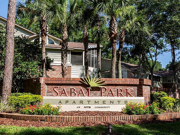 Sabal Park entrance sign