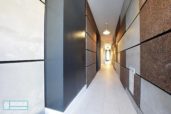 Rented by null | media 32