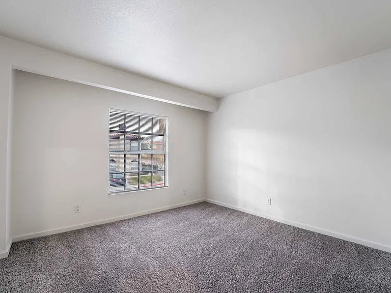 2608 Autumn Blaze Ave — Photo 19