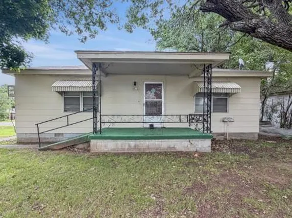 415 N Main St, Noble, OK 73068
