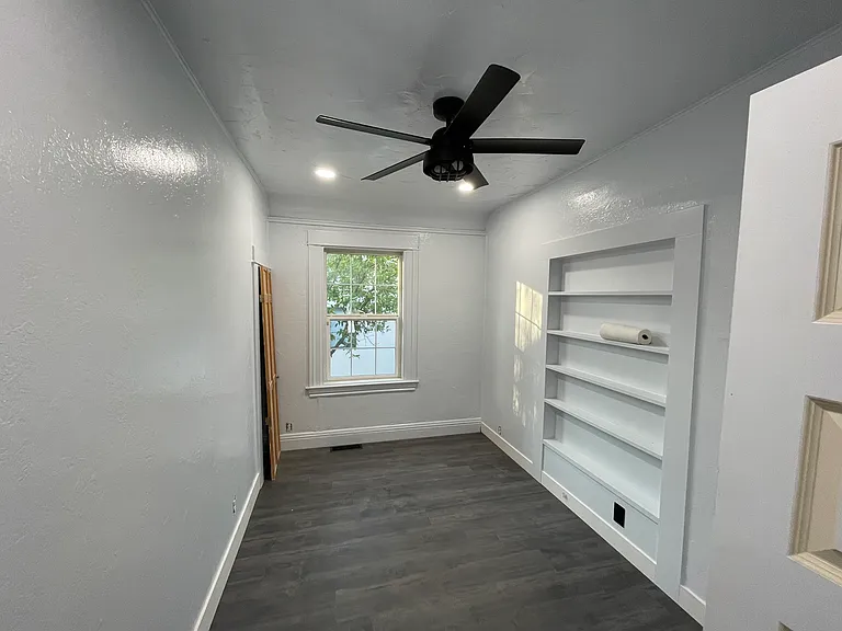 202 C St — Photo 7