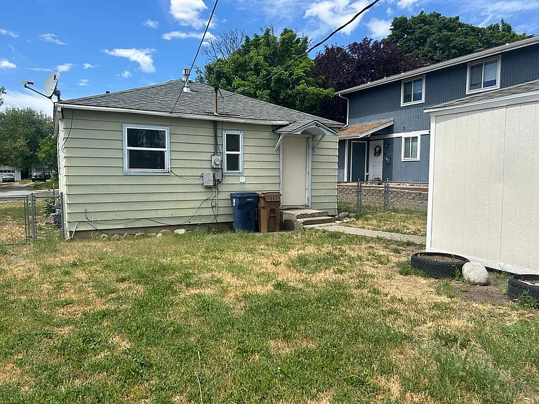 2918 N Hamilton St — Photo 8