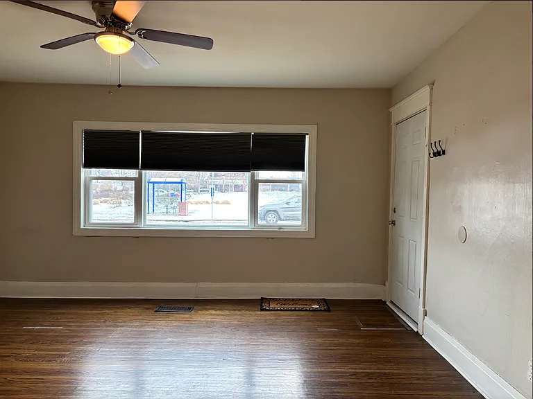 606 Amherst St #1 — Photo 7