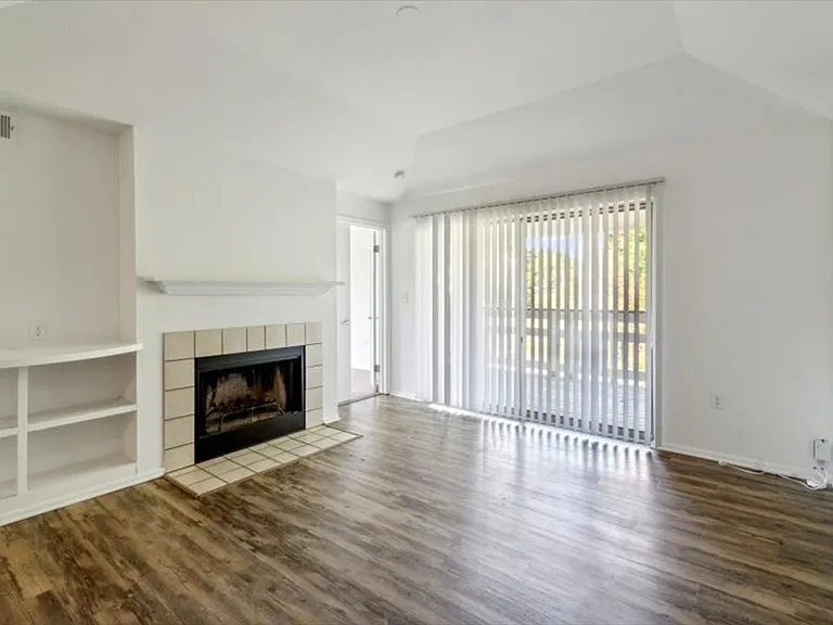 Village at Windermere Apartments — Photo 16