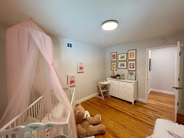 1190 Arlington Ln — Photo 17