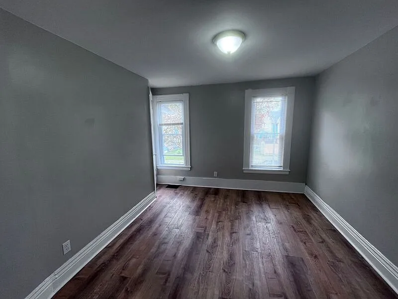 2 bed, 1.0 bath, 790 sqft, $1,200 — Photo 4