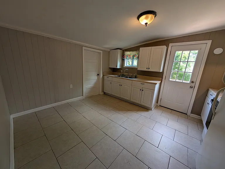 247 W Banner St — Photo 11