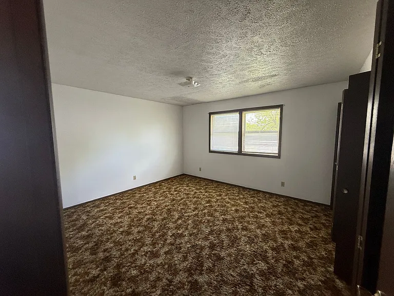 5009 Keller Apartments — Photo 10
