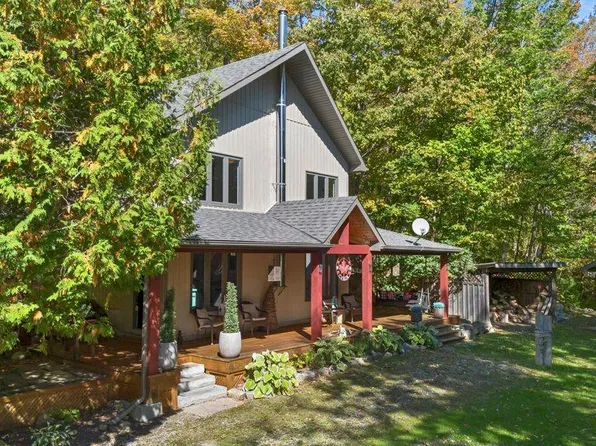 8 15th Ave, South Bruce Peninsula, ON N0H 2T0