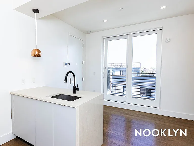 164 Central Ave #41 — Photo 2