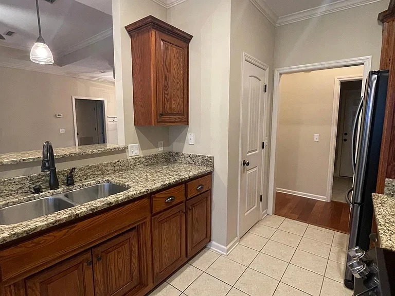 104 Belvedere Ln — Photo 13