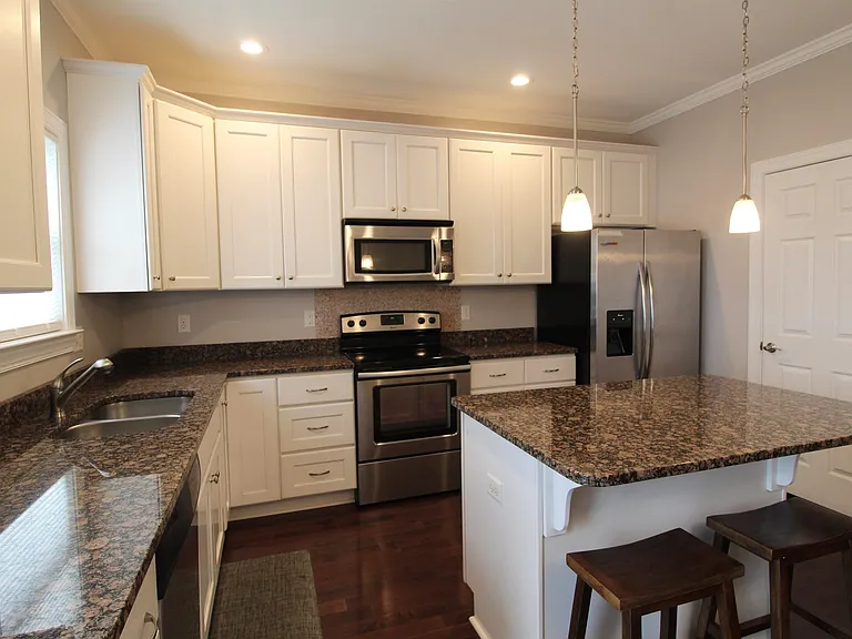 2221 Lapis Ln — Photo 11