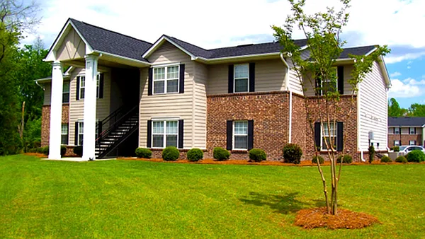 Hickory Hollow — Photo 1
