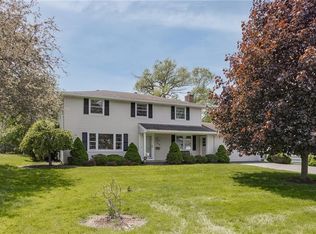 130 Hibiscus Dr, Rochester, NY 14618