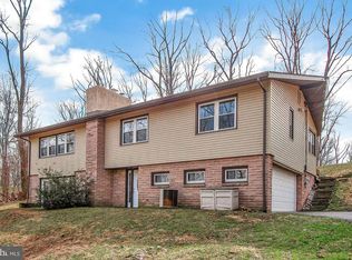 352 Maple Grove Rd, Mohnton, PA 19540