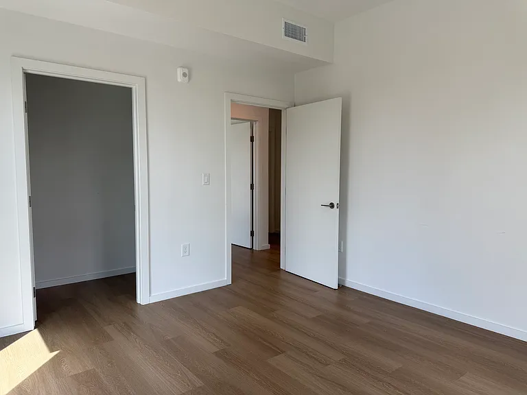 5119 Colfax Ave #303 — Photo 17