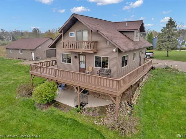 4480 Lum Rd, Attica, MI 48412