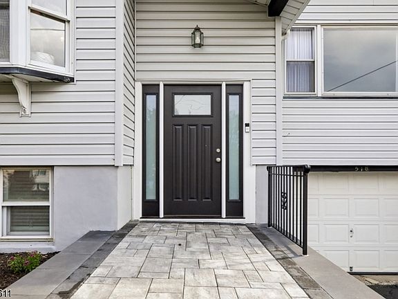 3rd image of 518 Edith Rd