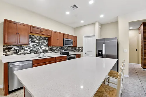 2833 Troubadour St Photo 1