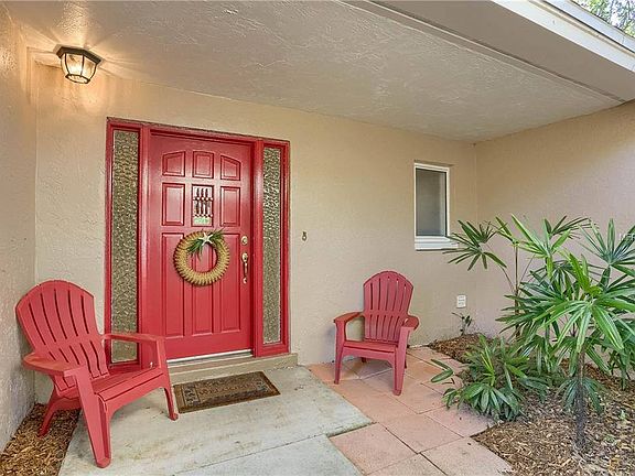 4th image of 1887 Oak Forest Dr E