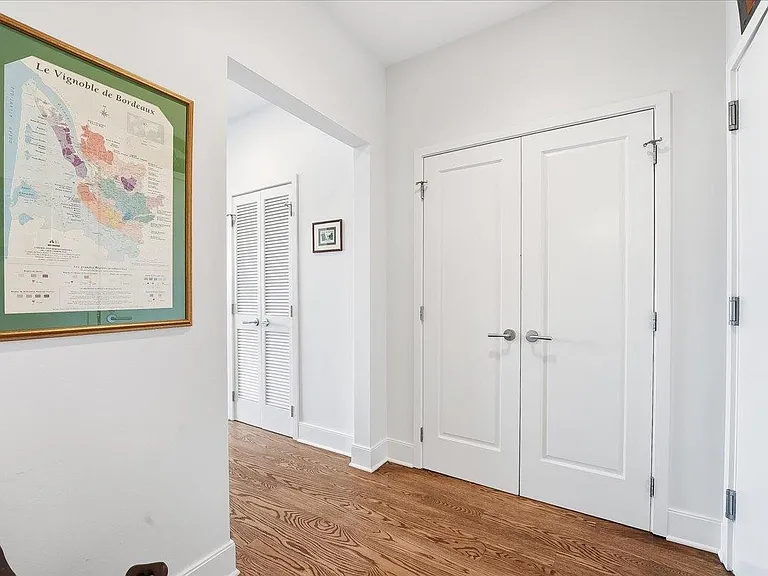 1125 Maxwell Ln #Penthouse 1221 — Photo 8
