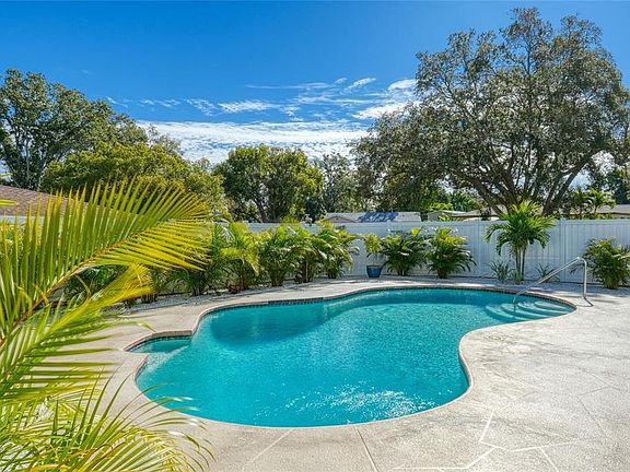 4th image of 2339 Orangeside Rd