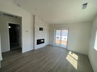 6519 6th St, Riverbank, CA 95367