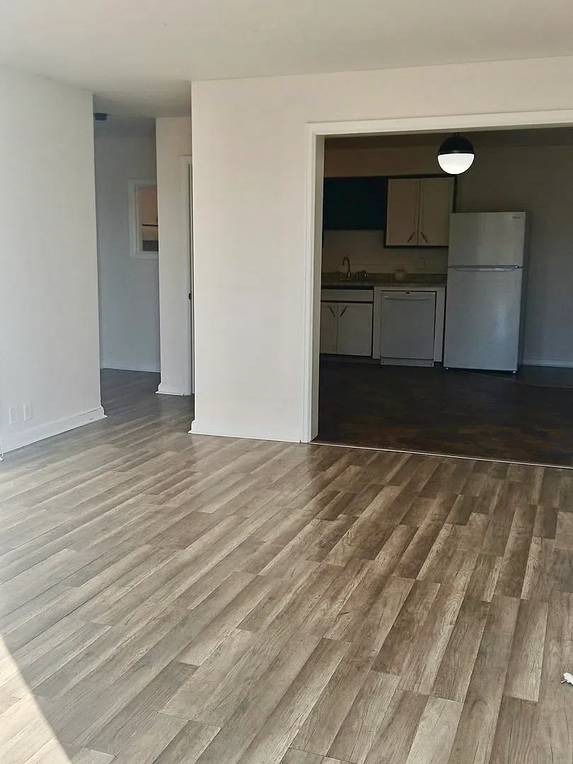 519 1st Ave SW — Photo 2