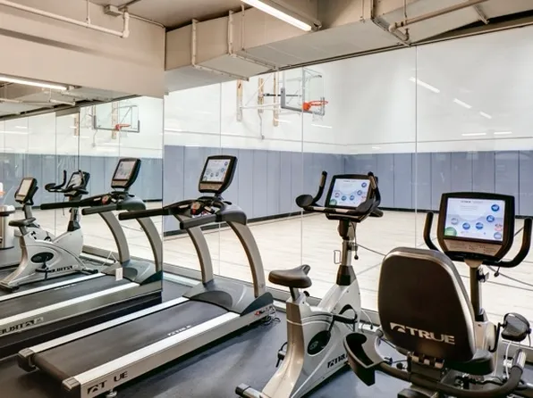 309 5th Avenue image 11 of 18