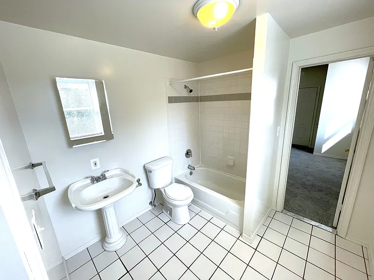 770 S 2nd St #2B — Photo 9