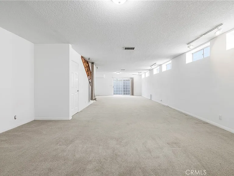 9141 Wheatland Ave — Photo 24