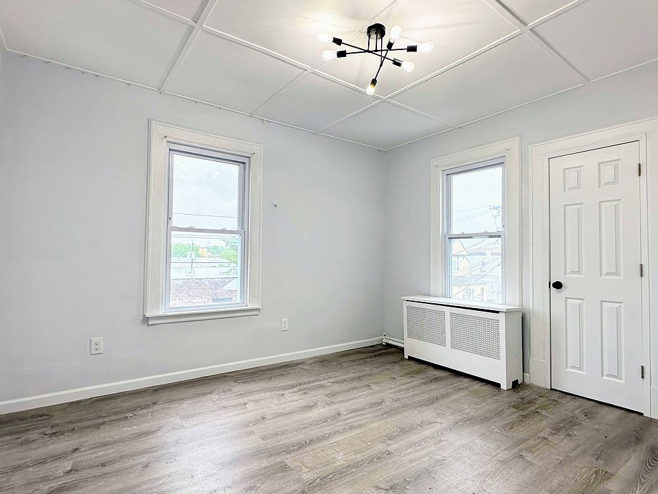 Fully Renovated Rooms