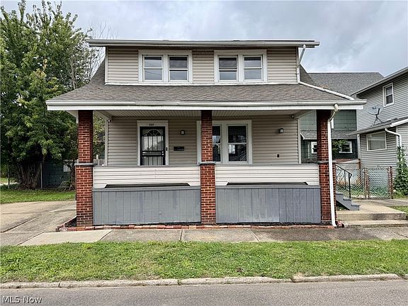 3rd image of 2307 10th St SW