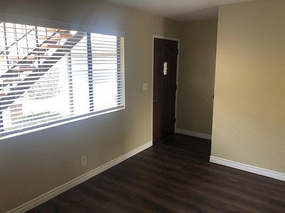 2nd image of 596 N Valencia Pl #3