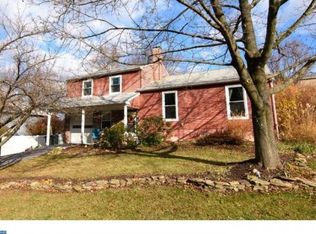 9 Matthew Dr, Sinking Spring, PA 19608