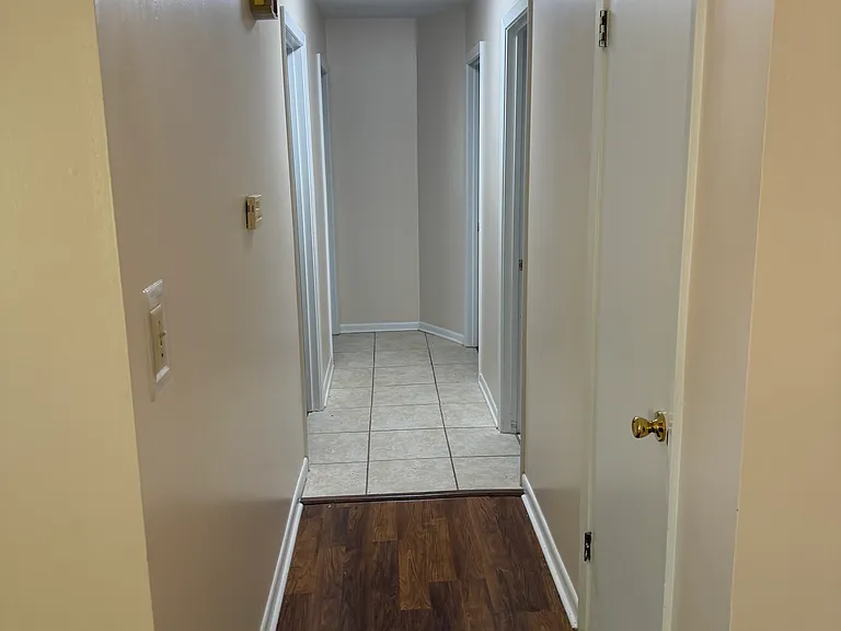 1016 Kennedy St — Photo 8