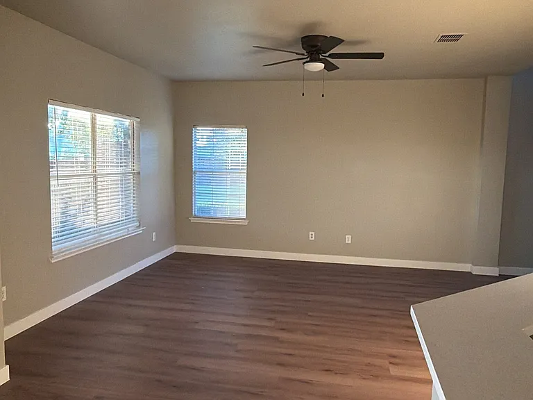 8621 Brunswick Dr — Photo 4