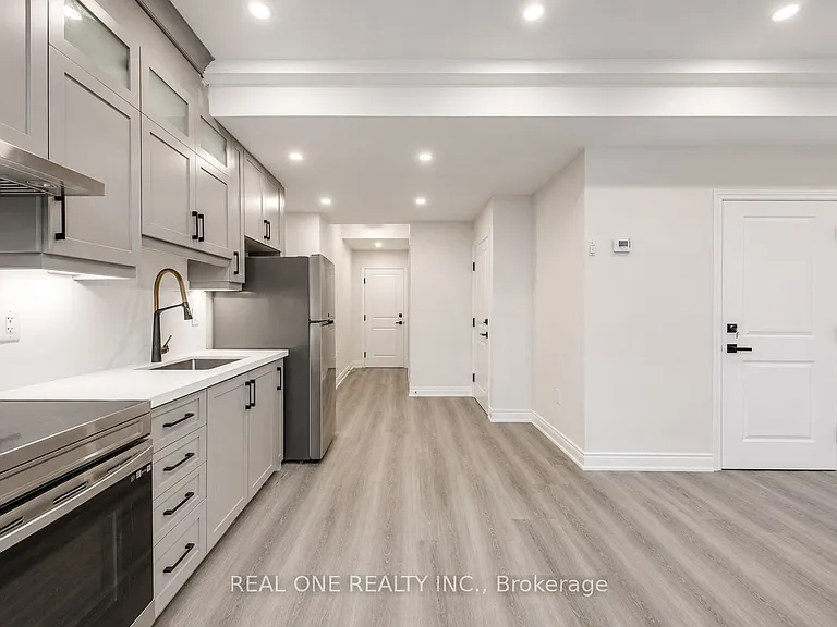 43 Viva Gdns #BASEMENT — Photo 13