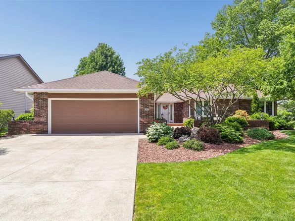 5992 Dogwood Cir, Johnston, IA 50131