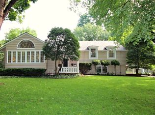 4206 Homestead Dr, Prairie Village, KS 66208
