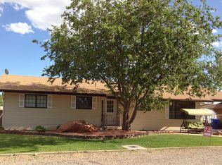 1242 E Mahogany Cir, Saint George, UT 84790