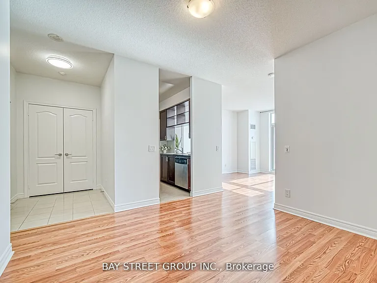 70 Town Centre Ct #Penthouse 3603 — Photo 10