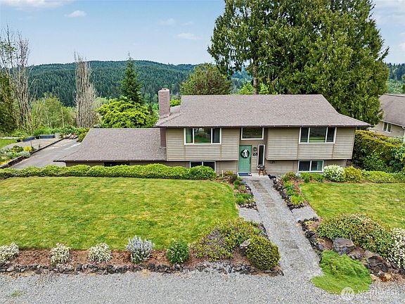 2nd image of 1611 Ham Hill Road