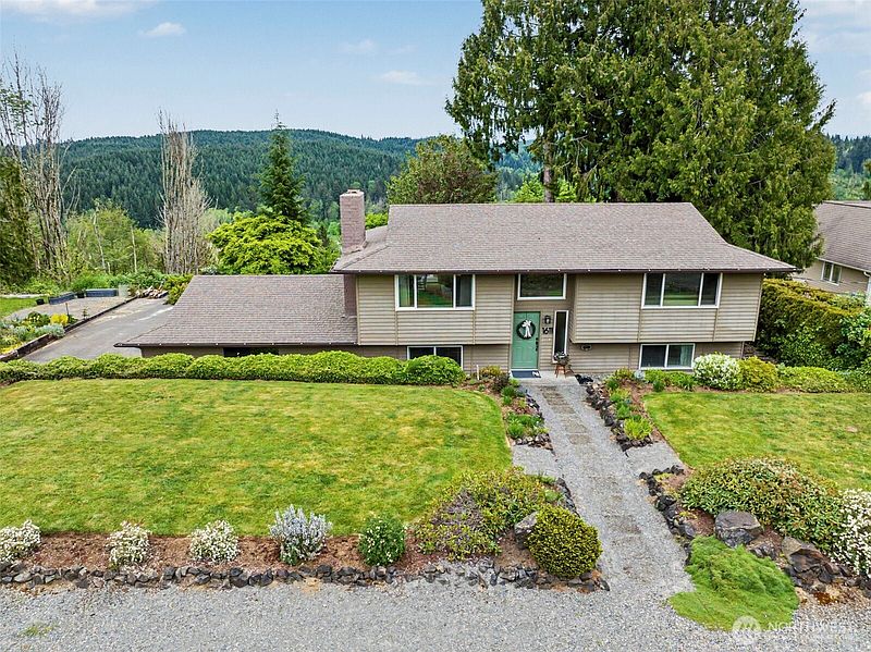 2nd image of 1611 Ham Hill Road