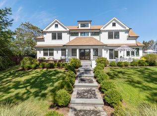 87 Bay St, Southampton, NY 11968