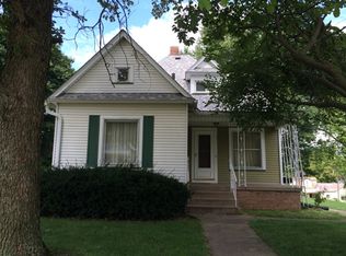 606 Pleasant St, Kewanee, IL 61443