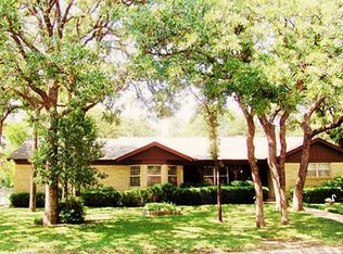 824 Royal Ter, Hurst, TX 76053