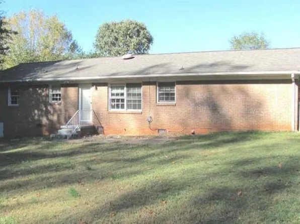 406 Fields Dr, Shelby, NC 28150