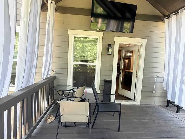 7318 Shady Tree Ct — Photo 34