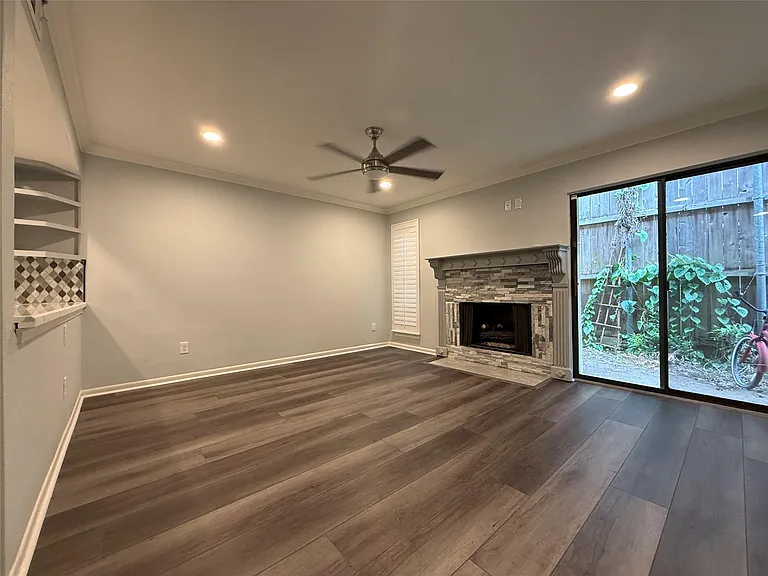 777 Bering Dr #745A — Photo 4